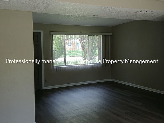 5th image of 2206 Palmdale St