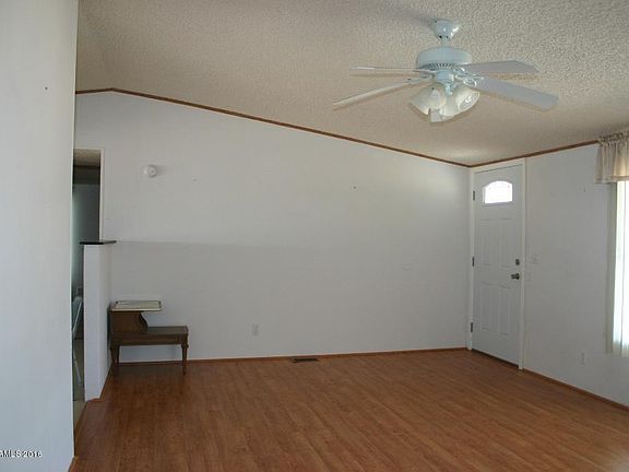 4th image of 5800 S Alma Ln