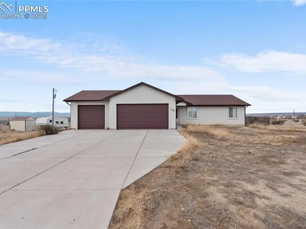 1267 N Ginger Ln, Pueblo West, CO 81007