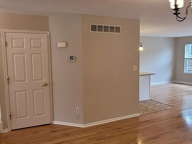 103 Castleton Rd — Photo 11