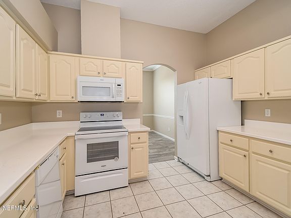 3rd image of 3061 LEXI Court
