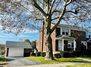 122 6th St, Whitehall, PA 18052