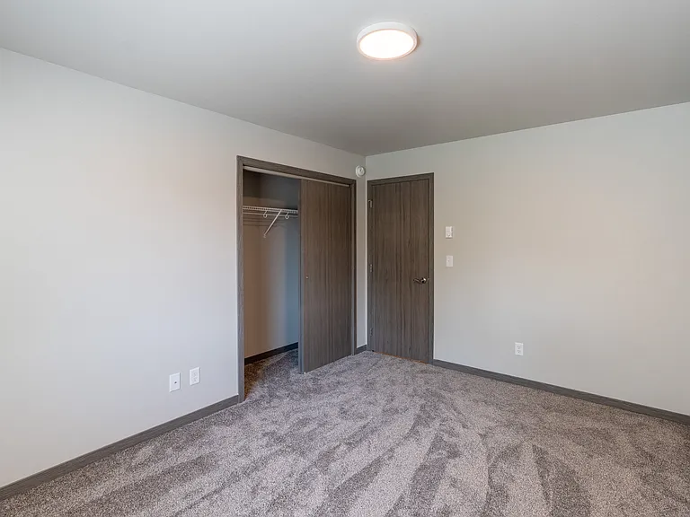 Fargo, ND Granger Court Apartments | Bedroom