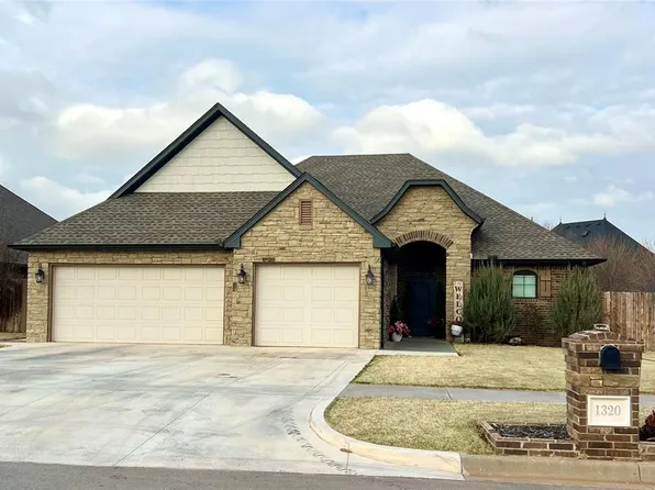1320 Crimson Dr, Weatherford, OK 73096