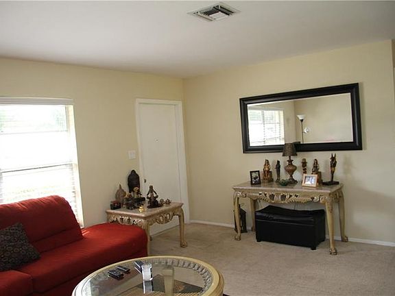 5th image of 5379 Winewood Dr