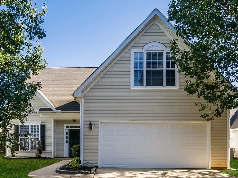 7418 Sparkleberry Dr — Photo 1