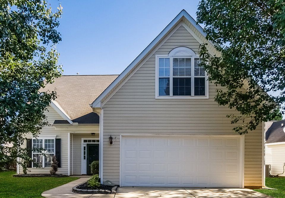 1st image of 7418 Sparkleberry Dr