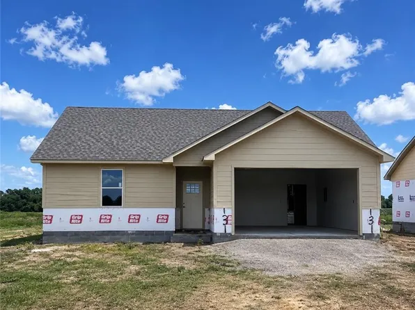 131 Countryside Way, Pocola, OK 74902