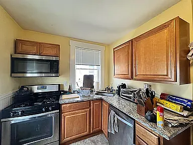 6 Cypress St — Photo 2