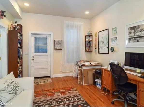 835 N Mozart St APT 1R, Chicago, IL 60622