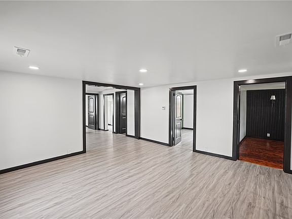 5th image of 730 N Camfield St