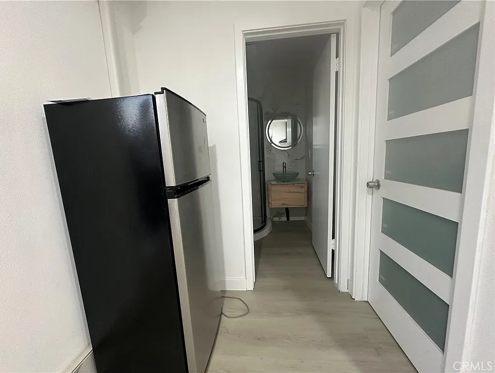 1 bed, 360 sqft, $1,650 — Photo 4