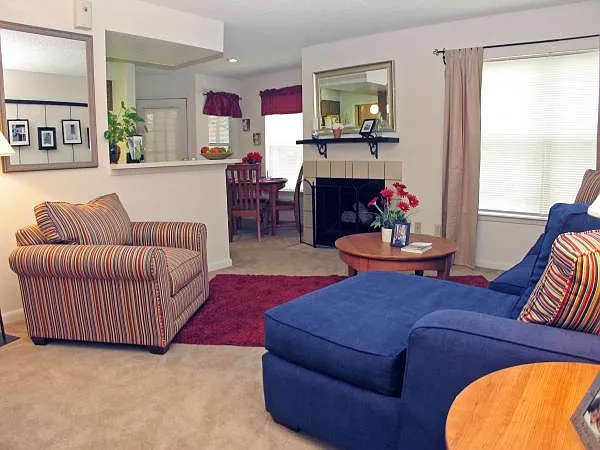 Quincy Ridge Apartments — Photo 15