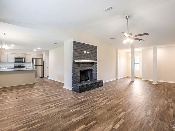 4th image of 510 Briarwood Dr