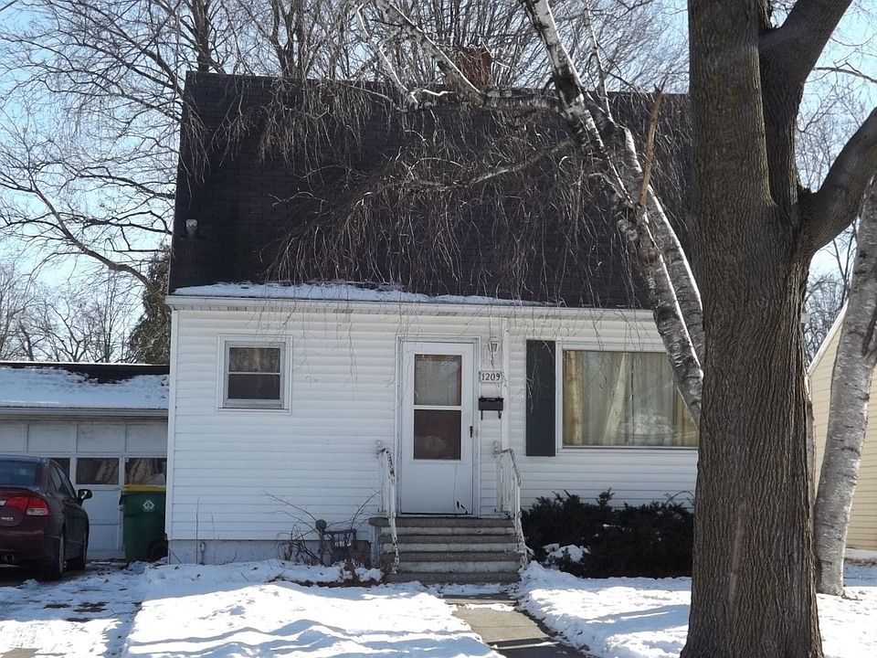 1st image of 1209 S Norwood Ave