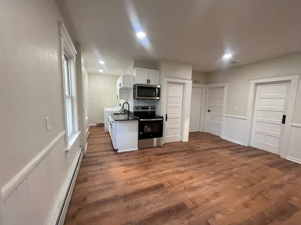 6 Derby St, Worcester, MA