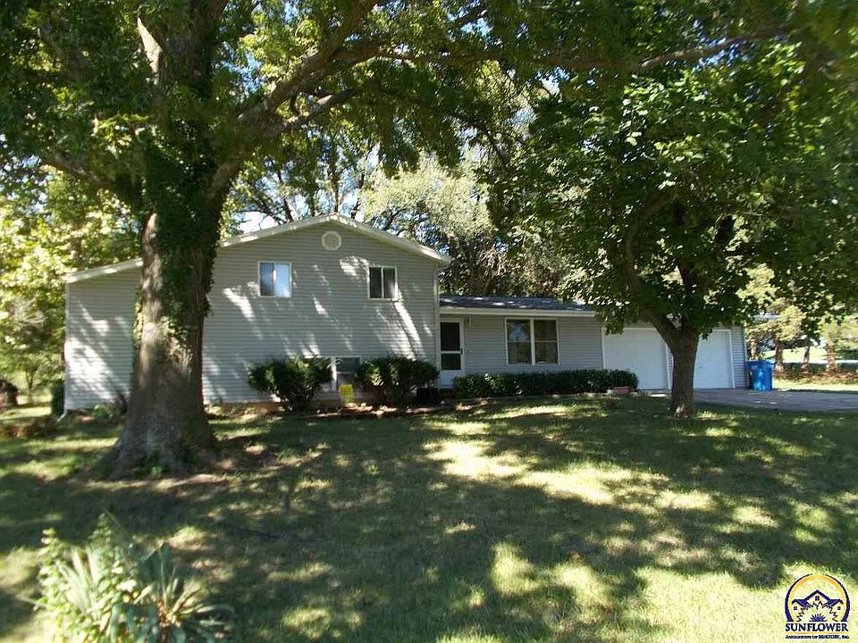 1st image of 2821 SE Allen Dr