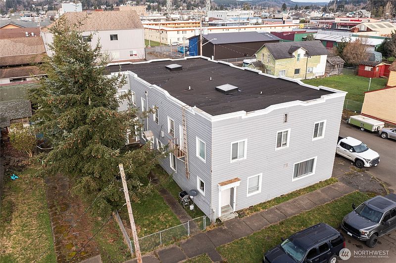 3rd image of 1020 J Street