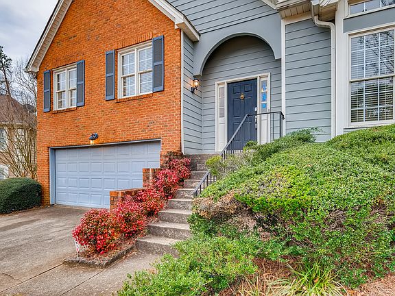 3rd image of 1320 Camden Pl