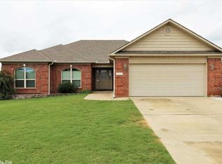 2423 Palisade Dr, Cabot, AR 72023