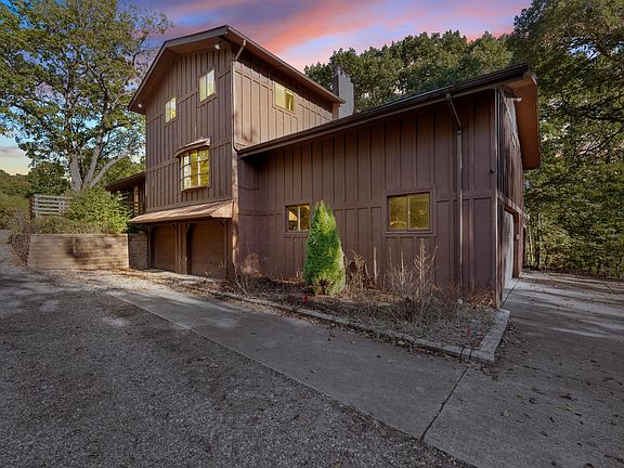 2nd image of 3580 Savage Hill Rd SE