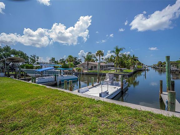3rd image of 8152 SEASHELL STREET
