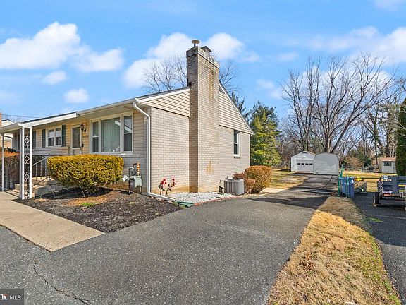 2nd image of 3805 Longley Rd