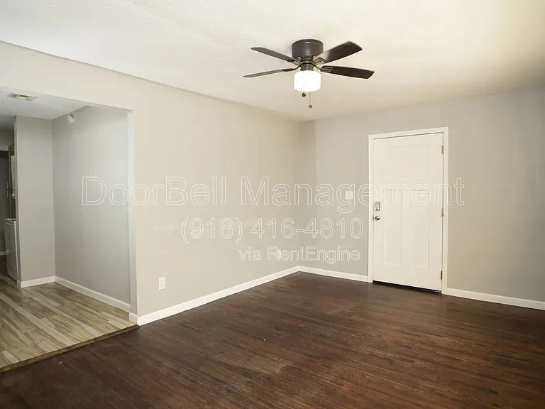 613 E Xyler St — Photo 4