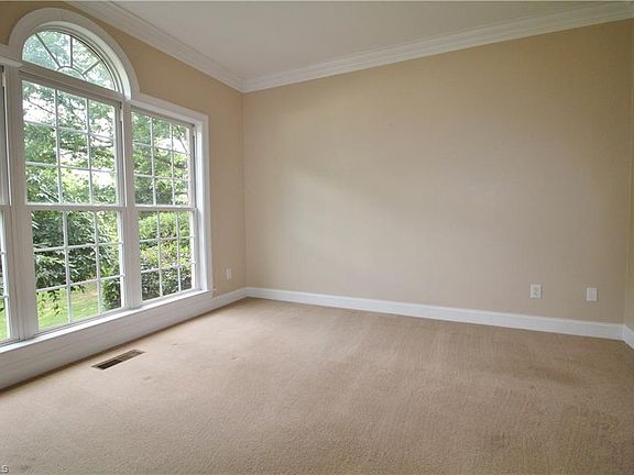 3rd image of 6813 Polo Farms Dr