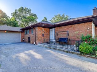 38 Moorecroft Cres, Toronto, ON M1K 3V1