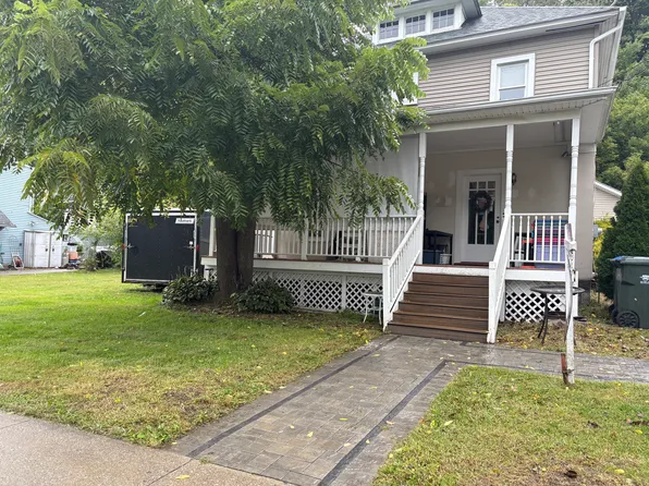 153 Main St, Chester, NY 10918