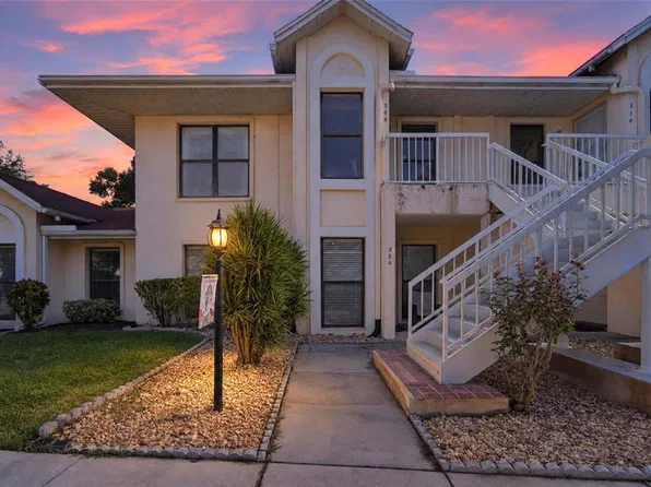 304 KNOTTWOOD COURT #304, SUN CITY CENTER, FL 33573