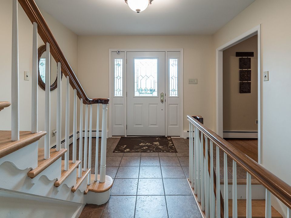 70 Heather Ln, East Norriton, PA 19401 | Zillow
