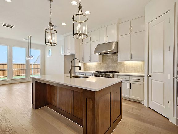 7th image of this home