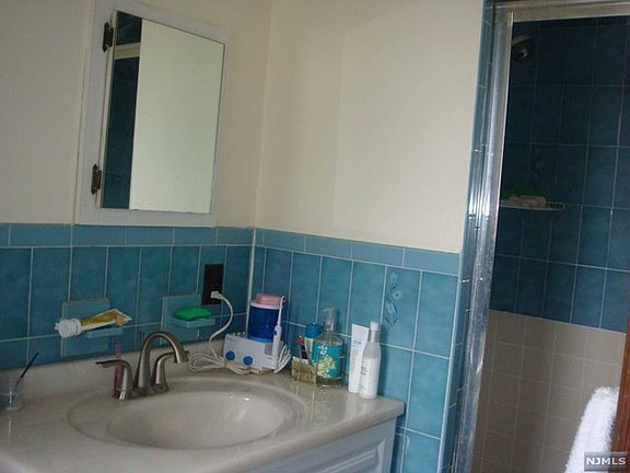 5th image of 2423 8th St
