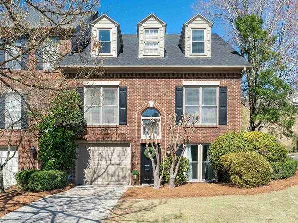 201 Meadow Croft Cir, Birmingham, AL 35242