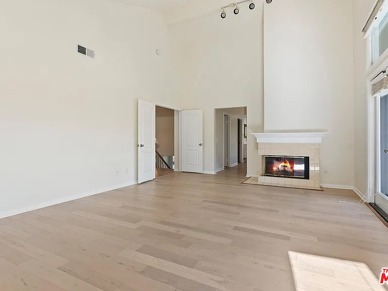 3767 Paseo Primario — Photo 19