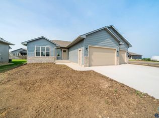 3624 E Sage Grass St, Sioux Falls, SD 57108