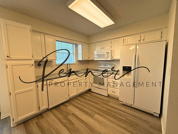 3rd image of 503 NE 1st St APT C