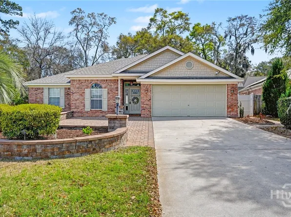136 Druid Circle, Savannah, GA 31410
