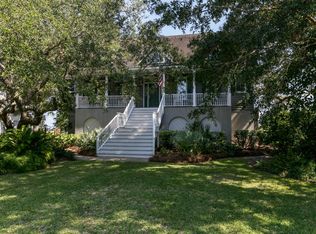 275 Little Oak Dr, Folly Beach, SC 29439