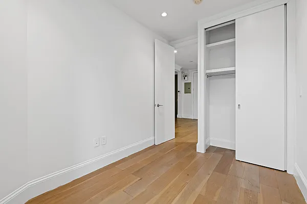 Rented by REAL New York | media 7