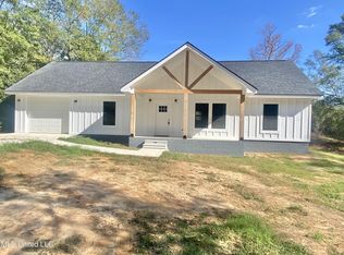 425 Clara St, Hattiesburg, MS 39577