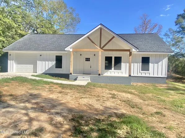 425 Clara St, Hattiesburg, MS 39577