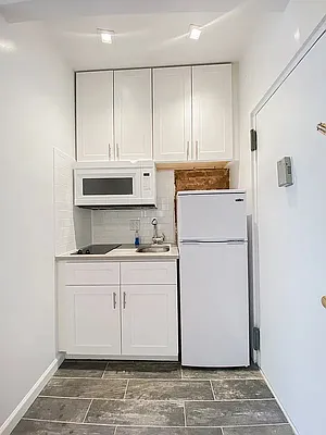 Rented by City Connections Realty | media 12