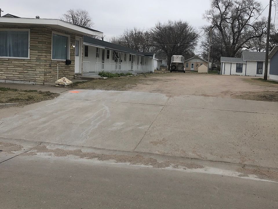 1st image of 113 6th St S