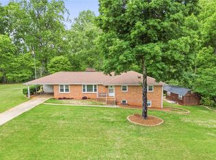 114 Pemberton Dr, Greenville, SC 29611