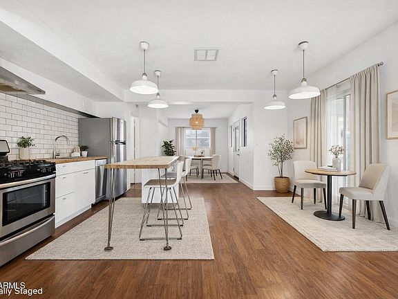 3rd image of 1614 E ROMA Avenue