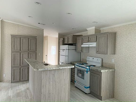 5th image of 9424 Polak Dr #259