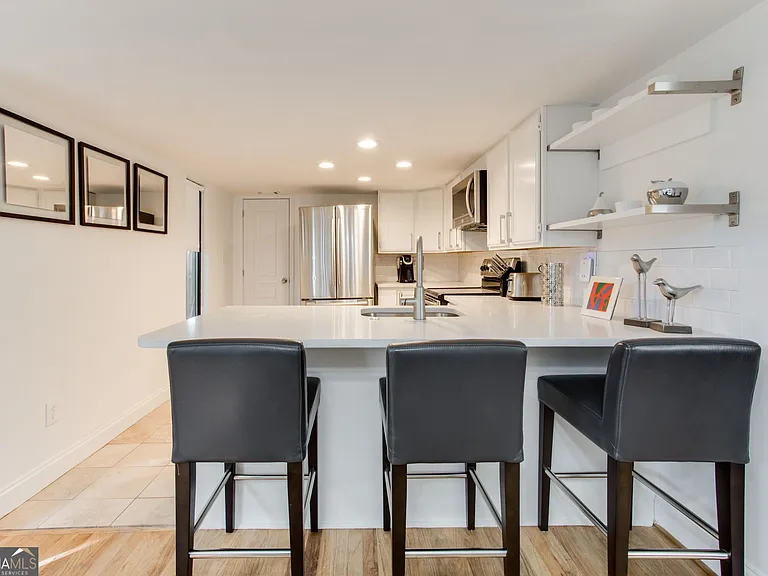 524 Seminole Ave NE — Photo 51